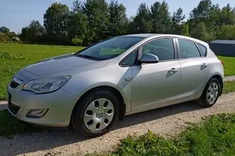 Opel Astra, 1.2, 70 kW, дизель, механическая, передний привод