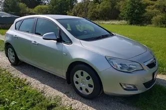 Opel Astra, 1.2, 70 kW, дизель, механическая, передний привод