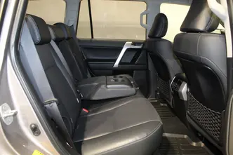 Toyota Land Cruiser, 2.8, 130 kW, дизель, автомат, полный привод