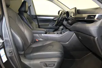 Toyota Highlander, 2.5, 140 kW, гибрид, автомат, полный привод