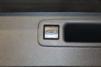 Toyota Highlander, 2.5, 140 kW, гибрид, автомат, полный привод