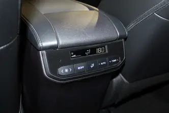 Toyota Highlander, 2.5, 140 kW, гибрид, автомат, полный привод
