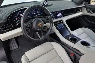 Porsche Taycan, 142 kW, elekter, automaat, nelikvedu