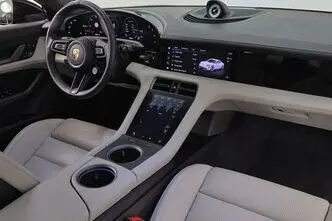 Porsche Taycan, 142 kW, elekter, automaat, nelikvedu