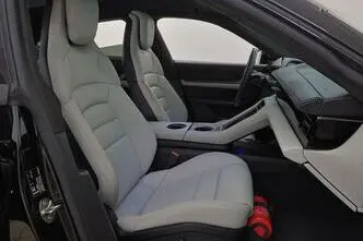 Porsche Taycan, 142 kW, elekter, automaat, nelikvedu