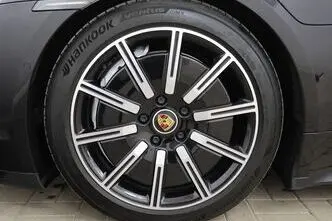 Porsche Taycan, 142 kW, elekter, automaat, nelikvedu