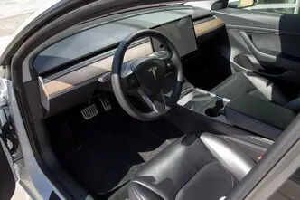 Tesla Model 3, 88 kW, elekter, automaat, tagavedu