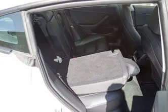 Tesla Model 3, 88 kW, elekter, automaat, tagavedu