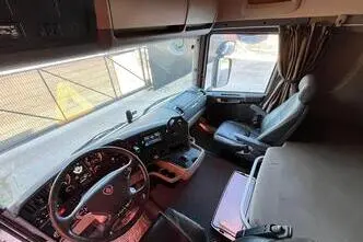 Scania R520, 382 kW, diesel, automatic