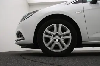 Opel Astra, 1.6, 81 kW, дизель, механическая, передний привод