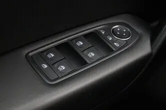 Renault Captur, 1.0, 67 kW, bensiin, manuaal, esivedu