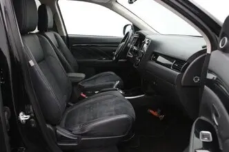 Mitsubishi Outlander, 2.0, 89 kW, подключаемый гибрид, автомат, полный привод