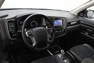 Mitsubishi Outlander, 2.0, 89 kW, подключаемый гибрид, автомат, полный привод
