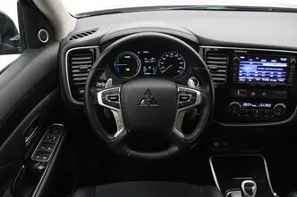 Mitsubishi Outlander, 2.0, 89 kW, подключаемый гибрид, автомат, полный привод