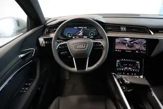 Audi Q8 e-tron, 158 kW, электричество, автомат, полный привод