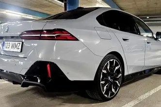BMW i5, 250 kW, electric, automatic, rear-wheel drive