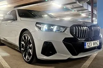 BMW i5, 250 kW, electric, automatic, rear-wheel drive