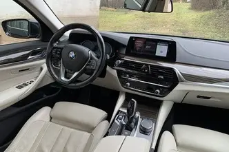 BMW 530, 3.0, 195 kW, дизель, автомат, полный привод