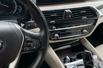 BMW 530, 3.0, 195 kW, дизель, автомат, полный привод