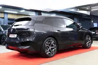 BMW iX, 102 kW, elekter, automaat, nelikvedu