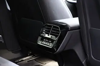BMW iX, 102 kW, elekter, automaat, nelikvedu