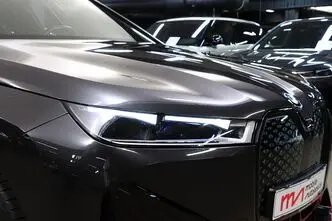 BMW iX, 102 kW, elekter, automaat, nelikvedu