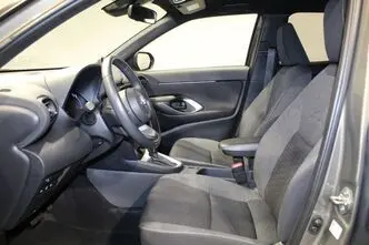 Toyota Yaris Cross, 1.5, 68 kW, гибрид, автомат, передний привод