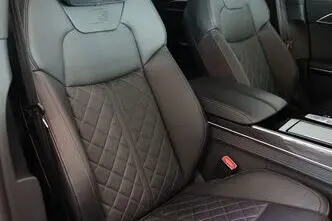 Audi A8, 3.0, 210 kW, diesel, automatic, four-wheel drive