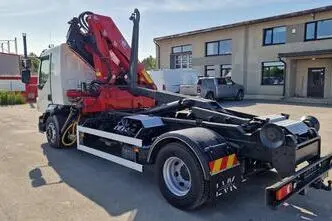Volvo FL280 4X2 HMF 1560, 7.2, 206 kW, дизель, задний привод