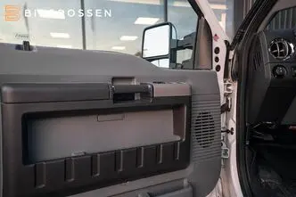 Ford F 250, 283 kW, бензин, автомат, полный привод