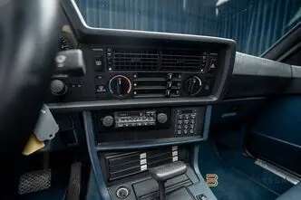 BMW 635, 160 kW, бензин, автомат, полный привод