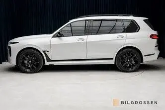 BMW X7, 4.4, 390 kW, бензин, автомат, полный привод