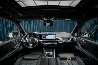 BMW X7, 4.4, 390 kW, бензин, автомат, полный привод