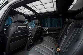 BMW X7, 4.4, 390 kW, бензин, автомат, полный привод