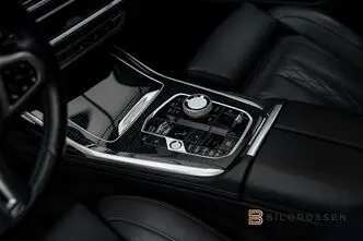 BMW X7, 4.4, 390 kW, бензин, автомат, полный привод