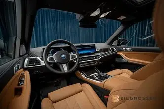 BMW X5, 3.0, 360 kW, гибрид, автомат, полный привод