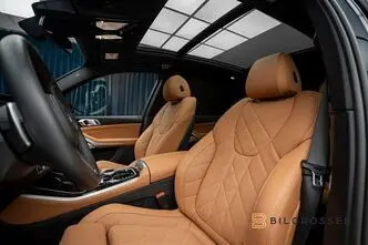 BMW X5, 3.0, 360 kW, гибрид, автомат, полный привод