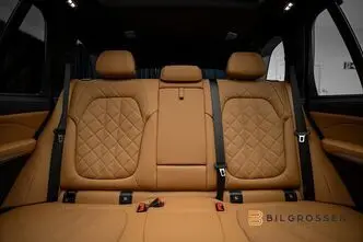 BMW X5, 3.0, 360 kW, гибрид, автомат, полный привод