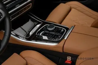 BMW X5, 3.0, 360 kW, гибрид, автомат, полный привод