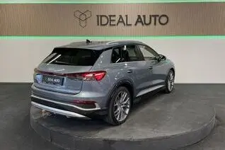 Audi Q4 e-tron, 77 kW, electric, automatic, four-wheel drive