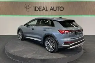 Audi Q4 e-tron, 77 kW, electric, automatic, four-wheel drive