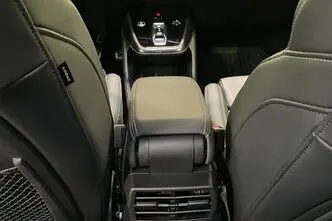 Audi Q4 e-tron, 77 kW, electric, automatic, four-wheel drive
