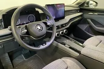 Škoda Superb, 1.5, 110 kW, гибрид, автомат, передний привод