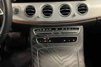 Mercedes-Benz E 300, 2.0, 143 kW, pistikhübriid, automaat, tagavedu
