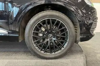Audi Q7, 3.0, 210 kW, гибрид, автомат, полный привод