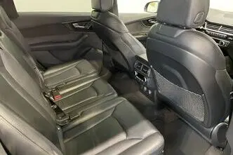 Audi Q7, 3.0, 210 kW, гибрид, автомат, полный привод