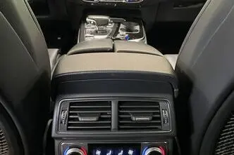 Audi Q7, 3.0, 210 kW, гибрид, автомат, полный привод