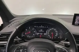 Audi Q7, 3.0, 210 kW, гибрид, автомат, полный привод