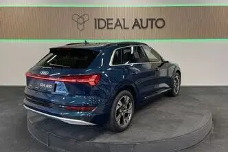 Audi e-tron, 158 kW, electric, automatic, four-wheel drive