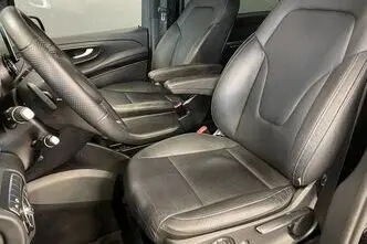 Mercedes-Benz V 300, 2.0, 174 kW, diesel, automatic, rear-wheel drive